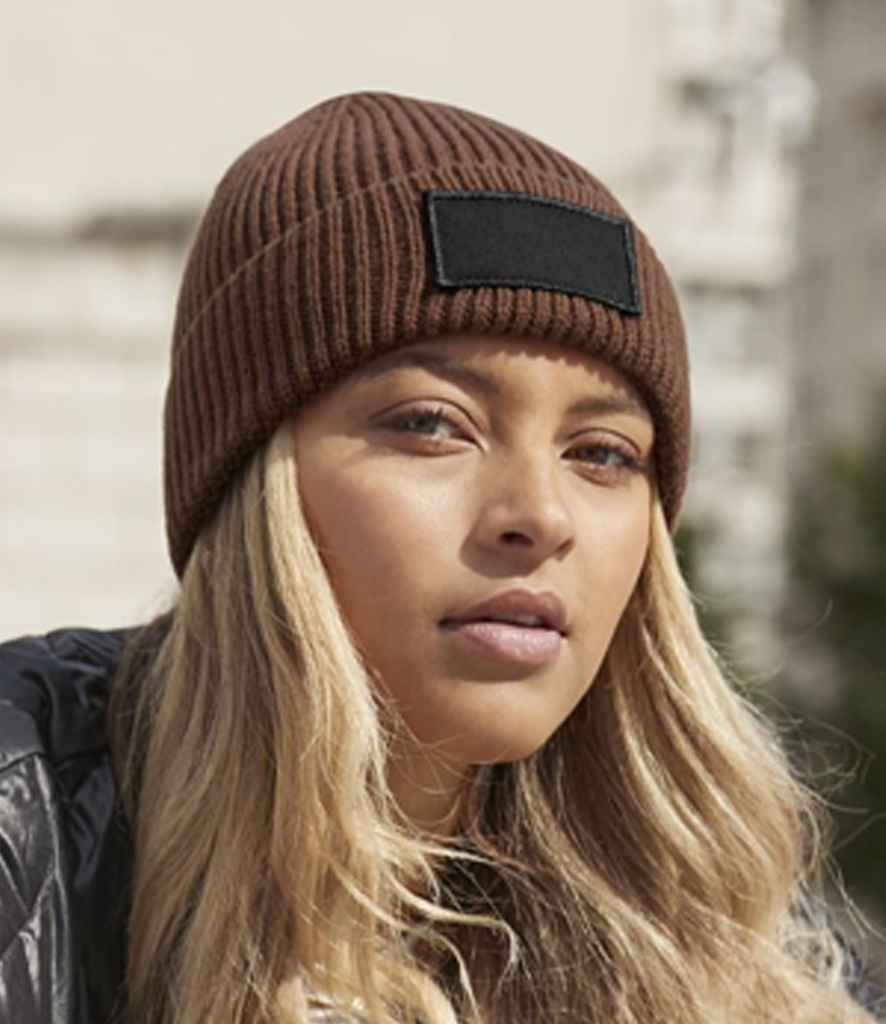 Beechfield Fashion Patch Beanie | Walnut/Black
