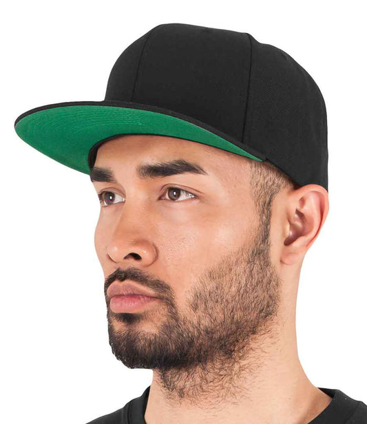 Flexfit Classic Snapback Cap | Black